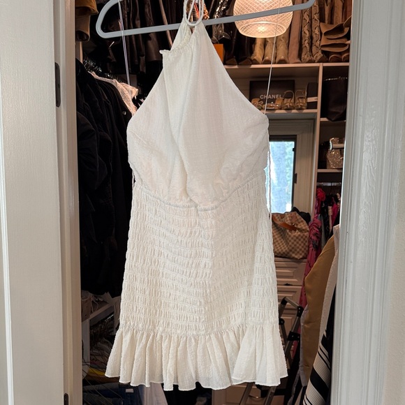 Elegant White Halter Mini Dress - Picture 1 of 3